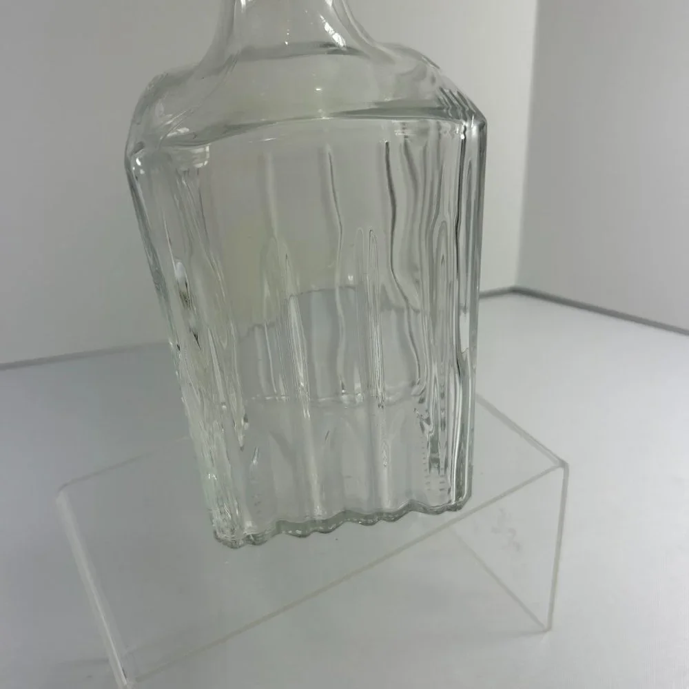 Vtg Clear Glass Square Decanter Bottle Bar Liquor Italy Stopper 9.25